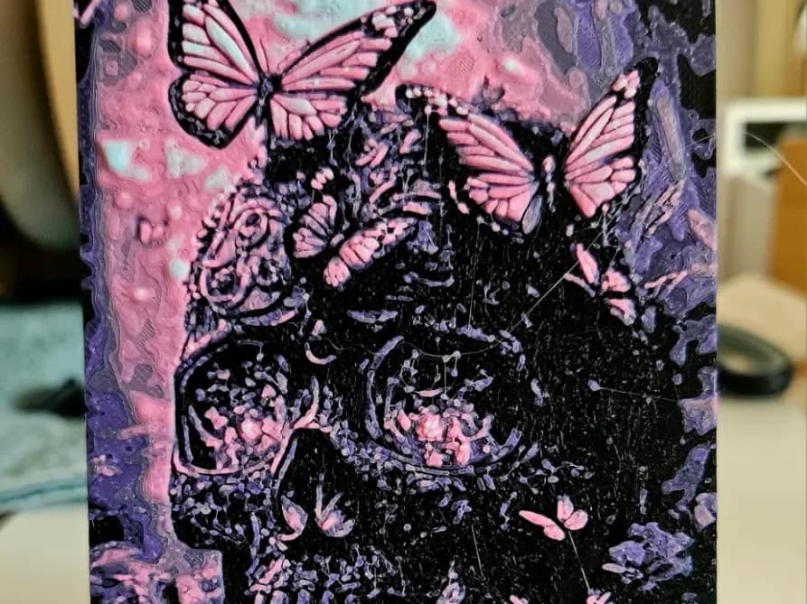 Skull pink/purple by Mano's 3d_Art HueForge model: Skull pink/purple by Mano's 3d_Art