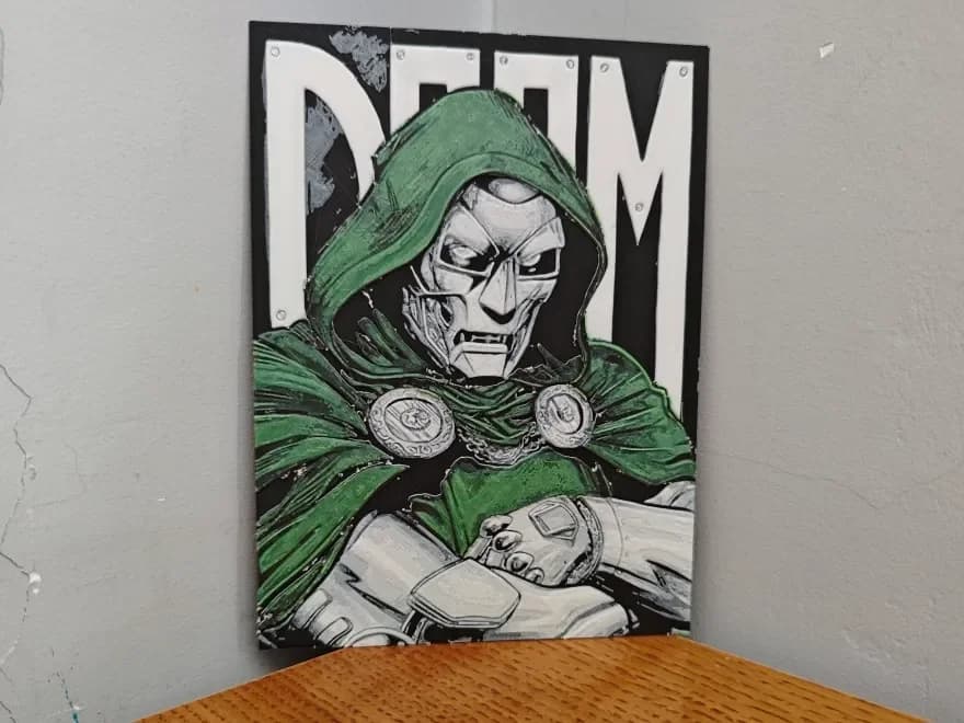 Hueforge Doctor Doom by Litolunar HueForge model: Hueforge Doctor Doom by Litolunar