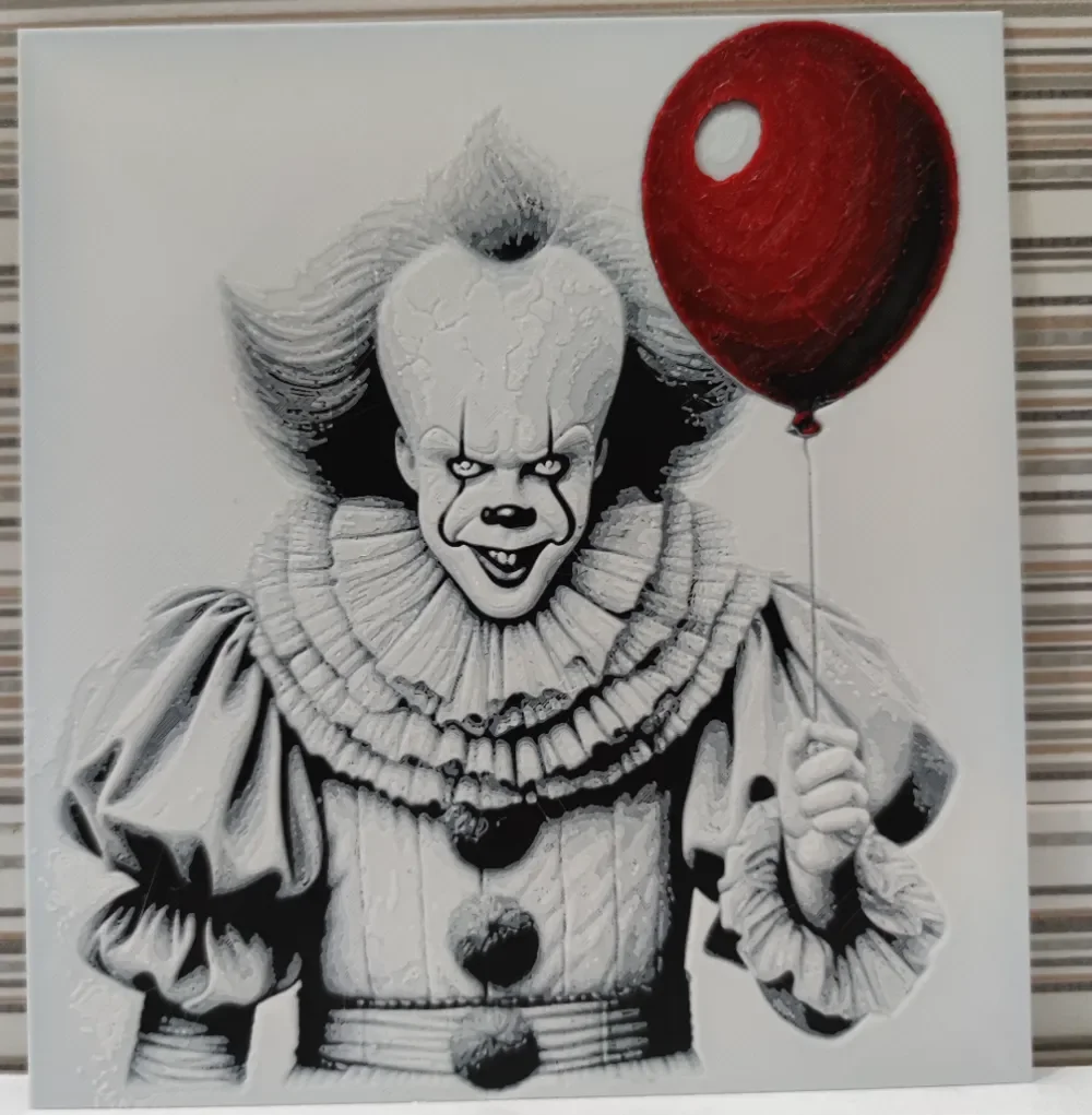 Hueforge pennywise with his balloon by Litolunar HueForge model: Hueforge pennywise with his balloon by Litolunar