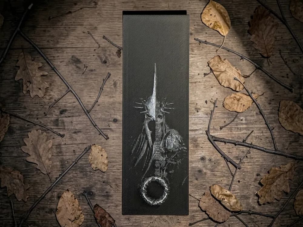 Nazgul Ringwraith Witch King of Angmar Bookmark by The SkyLab 3D HueForge model: Nazgul Ringwraith Witch King of Angmar Bookmark by The SkyLab 3D