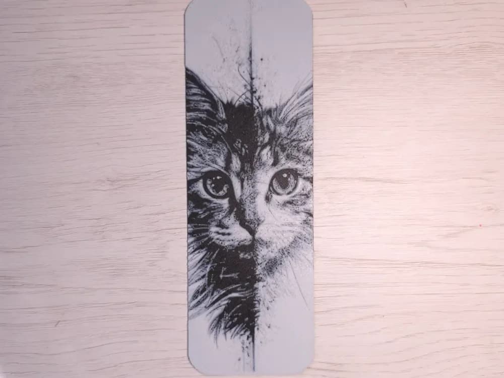 Double Cat Bookmark by Atrus Design HueForge model: Double Cat Bookmark by Atrus Design