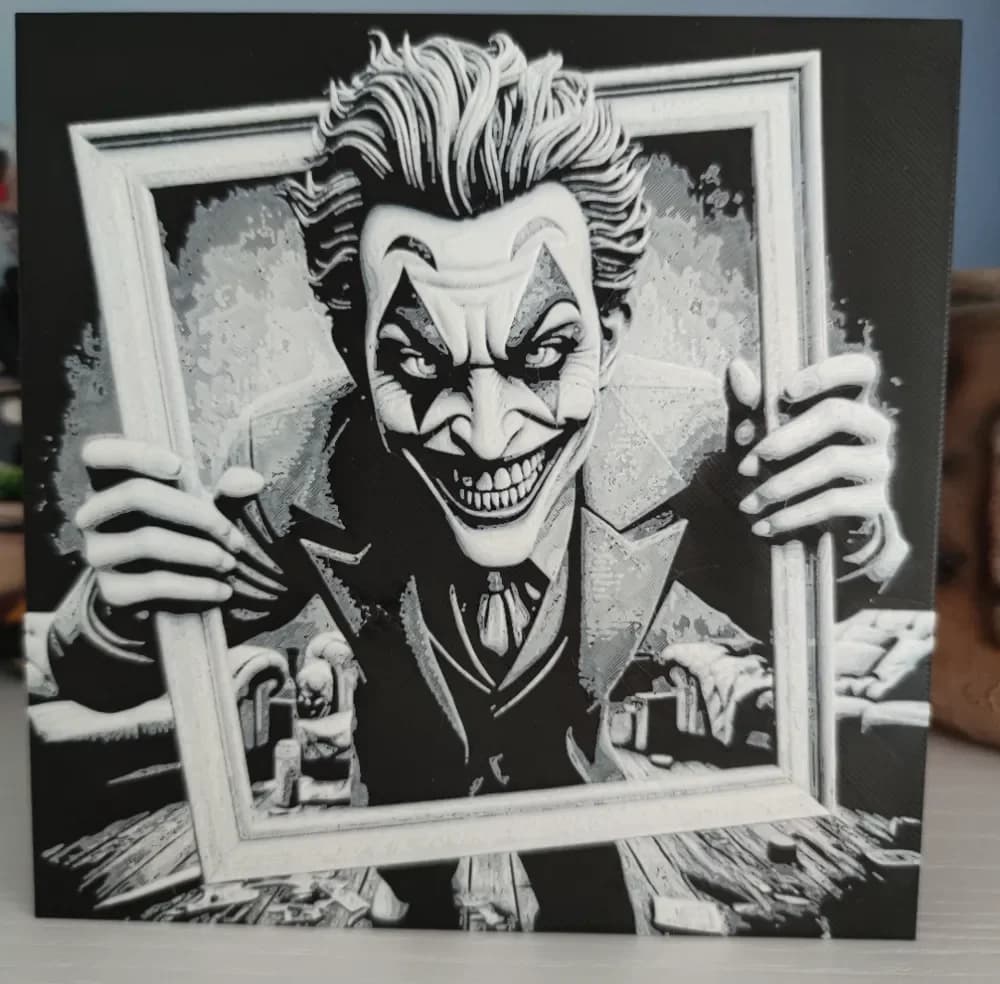 Hueforge Joker by Litolunar HueForge model: Hueforge Joker by Litolunar