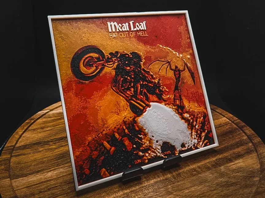 Meat Loaf – Bat Out Of Hell (HueForge) by HugheCraft HueForge model: Meat Loaf – Bat Out Of Hell (HueForge) by HugheCraft