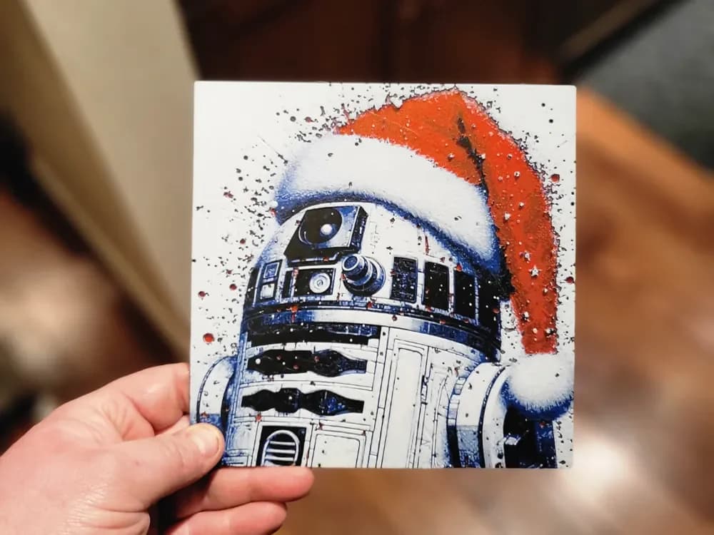 Graffiti Christmas R2D2 Hueforge by 3Ree Printing HueForge model: Graffiti Christmas R2D2 Hueforge by 3Ree Printing