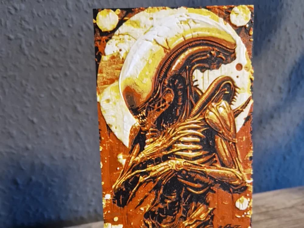 Alien Hueforge by Schuettdesign HueForge model: Alien Hueforge by Schuettdesign