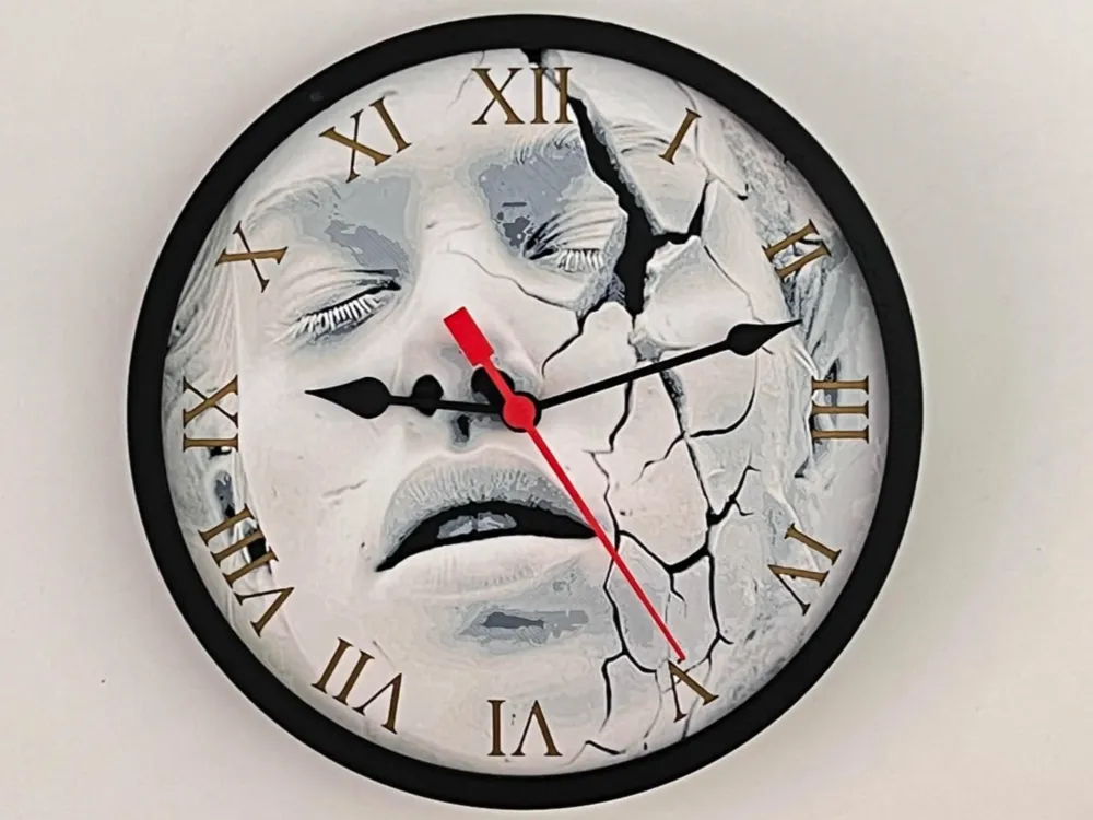 Customizable Clock - Face in the Wall by 3djd HueForge model: Customizable Clock - Face in the Wall by 3djd