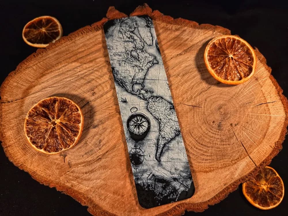 Tale of the Compass bookmark by EternalDesigns3D HueForge model: Tale of the Compass bookmark by EternalDesigns3D