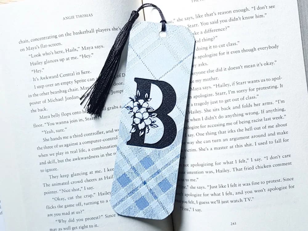 Monogram B Bookmark. Hueforge by Dame Jo HueForge model: Monogram B Bookmark. Hueforge by Dame Jo
