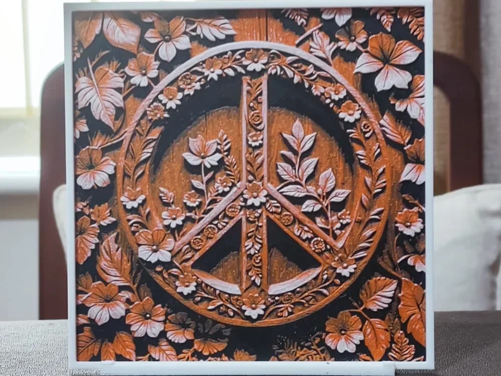 Wood Carving Peace - HueForge 3 Color by BoDad HueForge model: Wood Carving Peace - HueForge 3 Color by BoDad