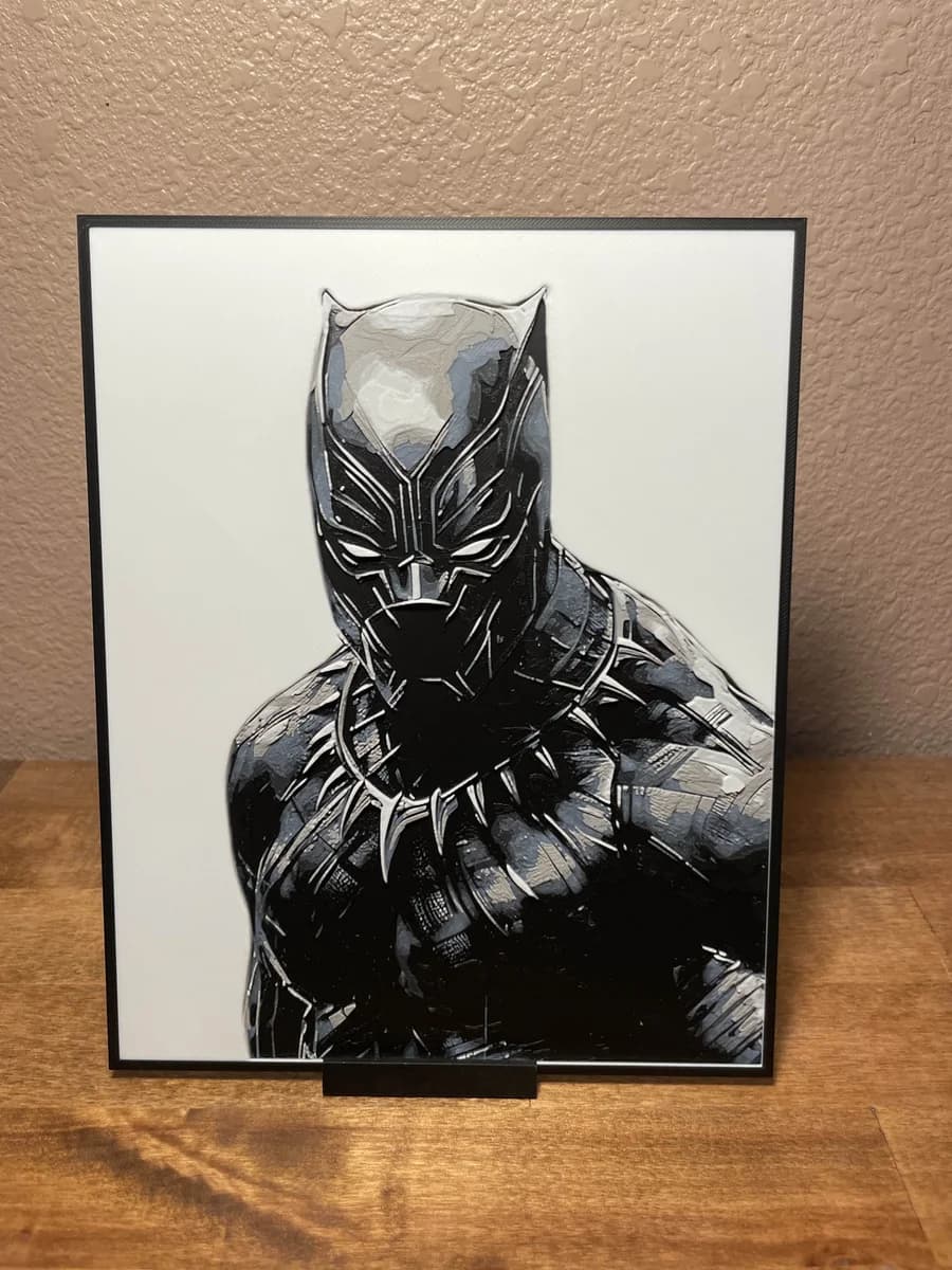 Black Panther by Cloudy Nostalgia HueForge model: Black Panther by Cloudy Nostalgia