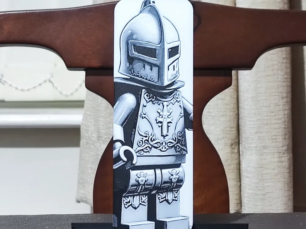 Brick Knight Minifig Bookmark - 2 Color by BoDad HueForge model: Brick Knight Minifig Bookmark - 2 Color by BoDad