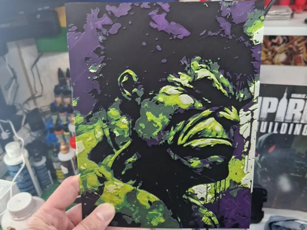 Hulk Hueforge Street Art by Dakiren HueForge model: Hulk Hueforge Street Art by Dakiren