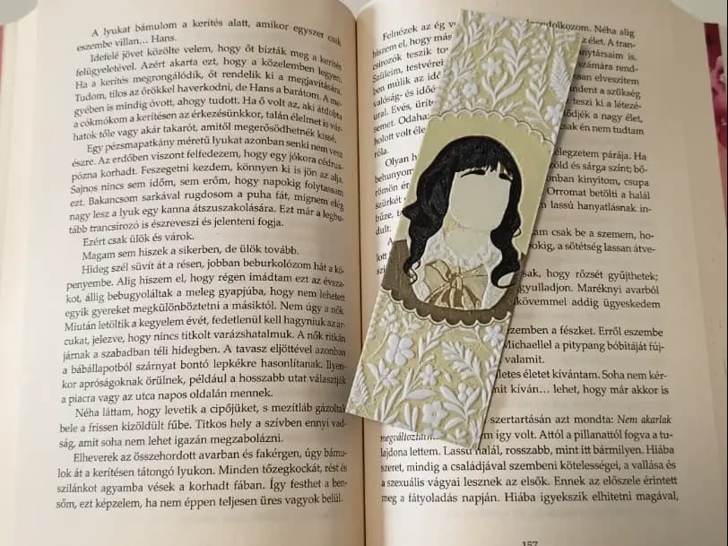 Eloise Bridgerton Bookmark by 3DNesy HueForge model: Eloise Bridgerton Bookmark by 3DNesy