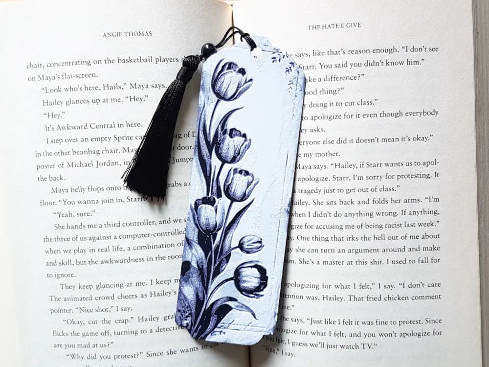 Bookmark, Tulips, Flowers by Dame Jo HueForge model: Bookmark, Tulips, Flowers by Dame Jo