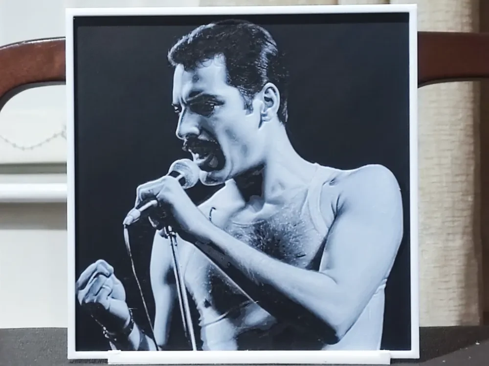 Freddie Mercury (1946-1991) - HueForge 2 Color by BoDad HueForge model: Freddie Mercury (1946-1991) - HueForge 2 Color by BoDad