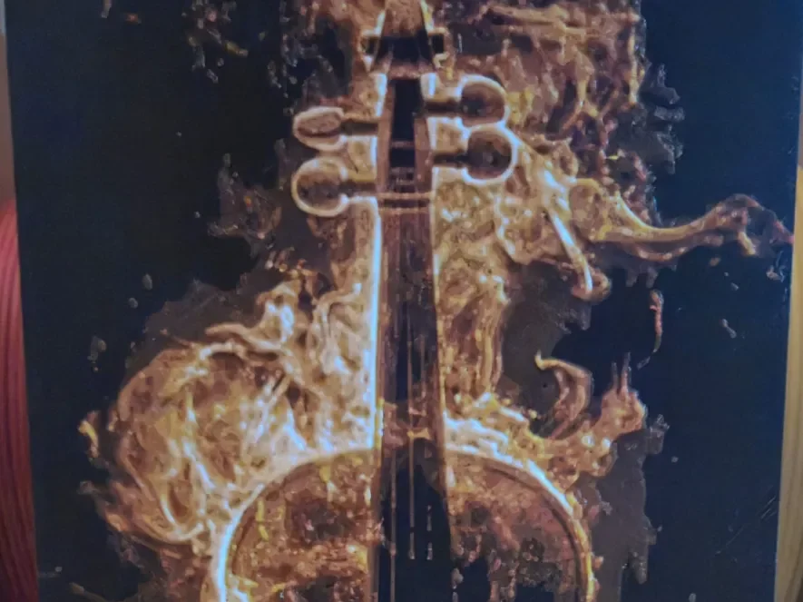 Violin On Fire by Buntsta HueForge model: Violin On Fire by Buntsta