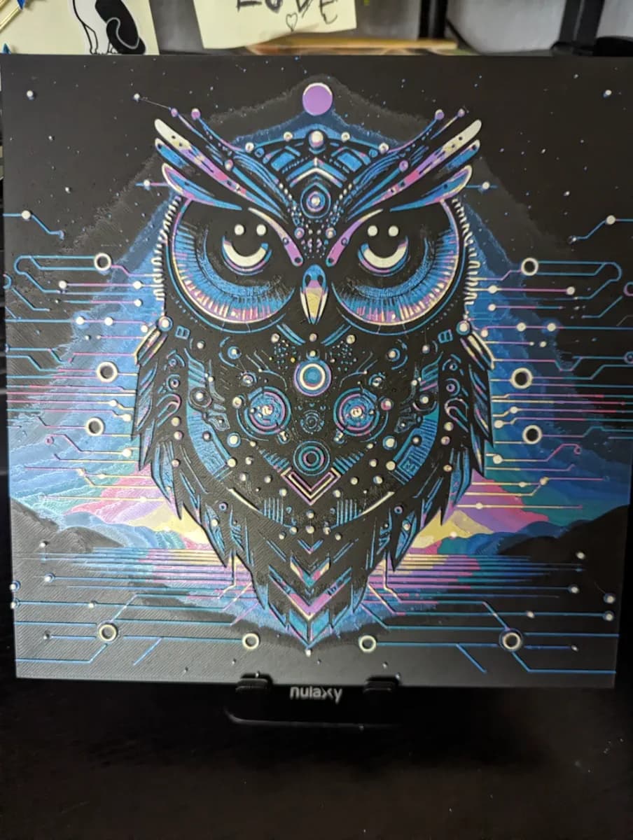 Cyber Owl by the_bearded_jedi HueForge model: Cyber Owl by the_bearded_jedi