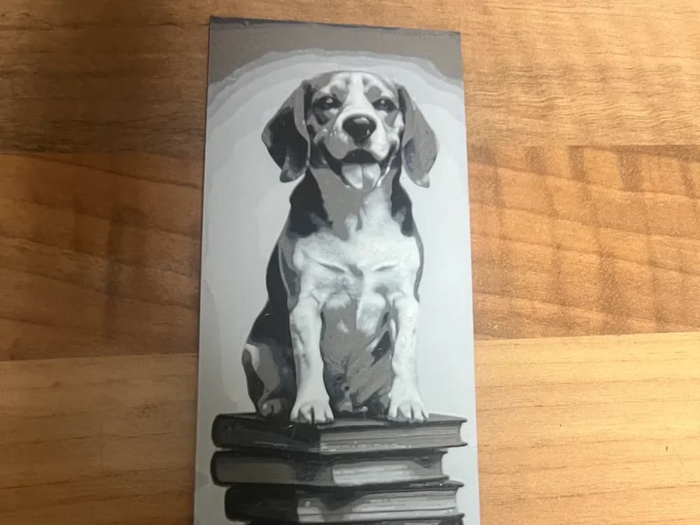Beagle on Books Bookmark by Leafy HueForge model: Beagle on Books Bookmark by Leafy