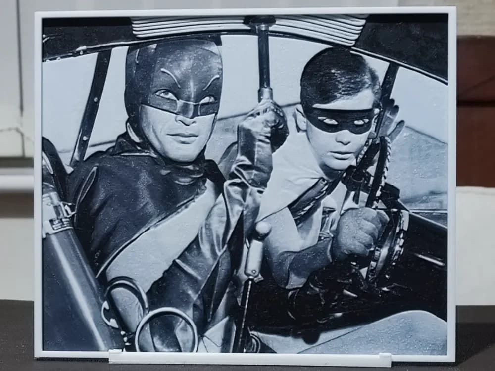 Batman & Robin 1966 - HueForge 4 Color by BoDad HueForge model: Batman & Robin 1966 - HueForge 4 Color by BoDad
