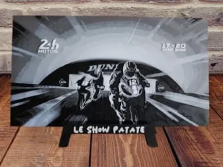 24 Hours of Le Mans Motorcycle Hueforge Poster by leshowpatate HueForge model: 24 Hours of Le Mans Motorcycle Hueforge Poster by leshowpatate