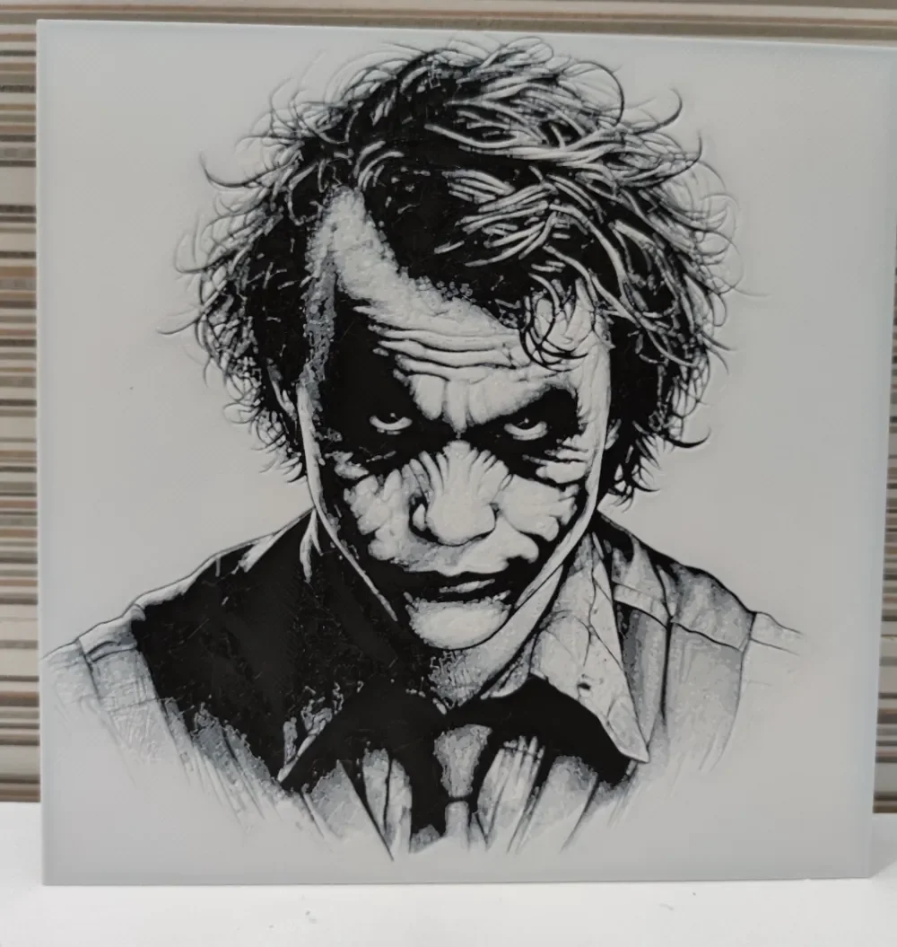 Hueforge portrait of the joker by Litolunar HueForge model: Hueforge portrait of the joker by Litolunar