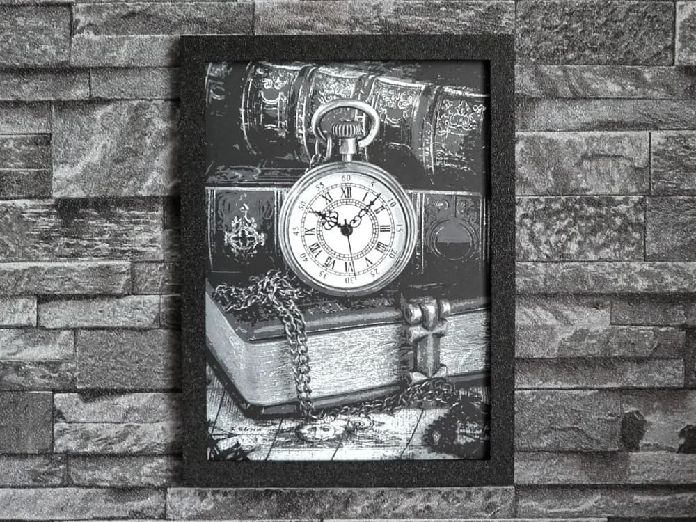 Hueforge Vintage Book&Clock 4 colors by StefBull85 HueForge model: Hueforge Vintage Book&Clock 4 colors by StefBull85