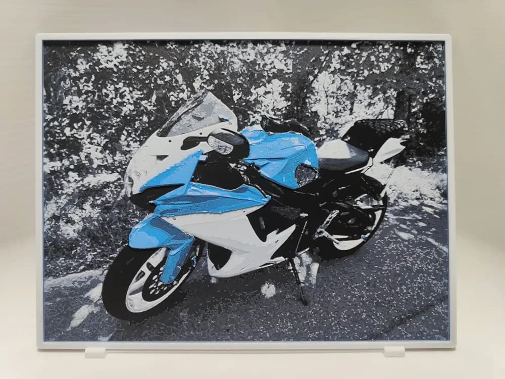 Suzuki GSXR 600 - Hueforge by BeaN HueForge model: Suzuki GSXR 600 - Hueforge by BeaN