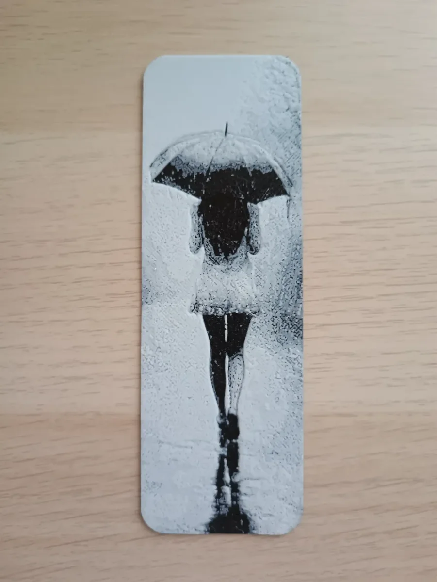 Girl With Umbrella Bookmark by Atrus Design HueForge model: Girl With Umbrella Bookmark by Atrus Design