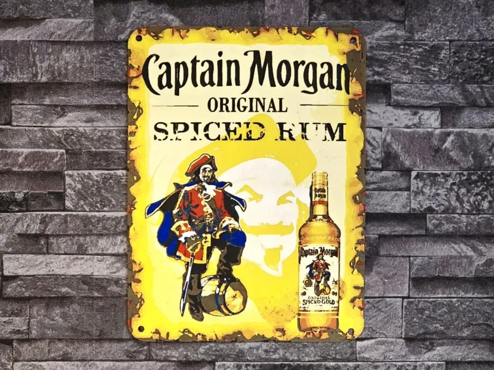 Hueforge Captain Morgan by StefBull85 HueForge model: Hueforge Captain Morgan by StefBull85