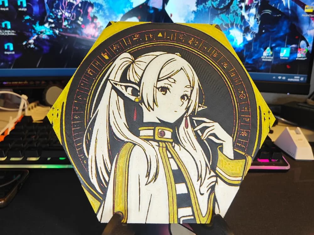 Hueforge Frieren honeycomb mode by JGz3DMaker HueForge model: Hueforge Frieren honeycomb mode by JGz3DMaker