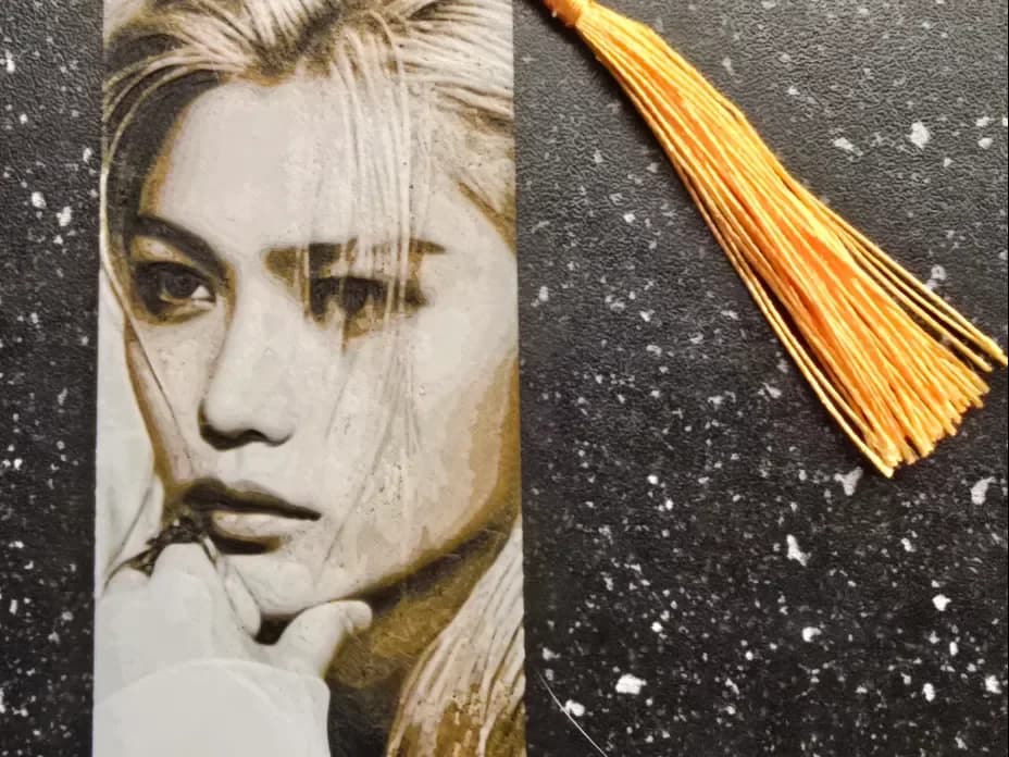 Felix Stray Kids bookmark by 3D-Mentiel HueForge model: Felix Stray Kids bookmark by 3D-Mentiel