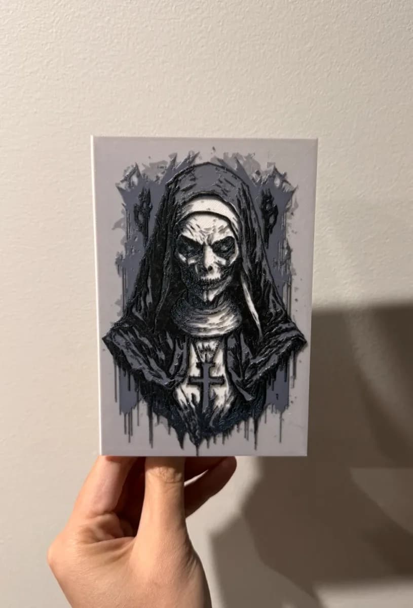 Greeting Card - Horror Nun - Halloween Lithophane by cyanidesugar HueForge model: Greeting Card - Horror Nun - Halloween Lithophane by cyanidesugar