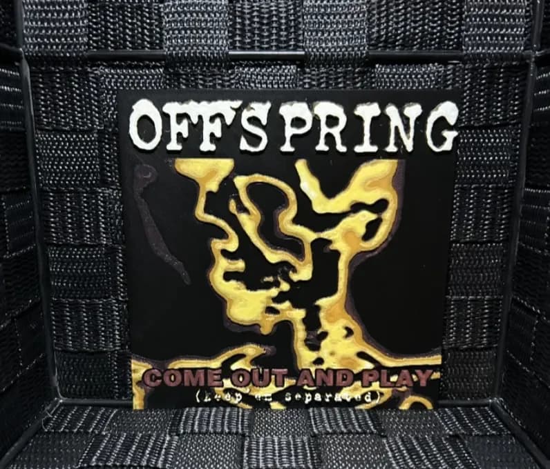 Hueforge Music Poster -Offspring Come Out N Play- by JoDau HueForge model: Hueforge Music Poster -Offspring Come Out N Play- by JoDau