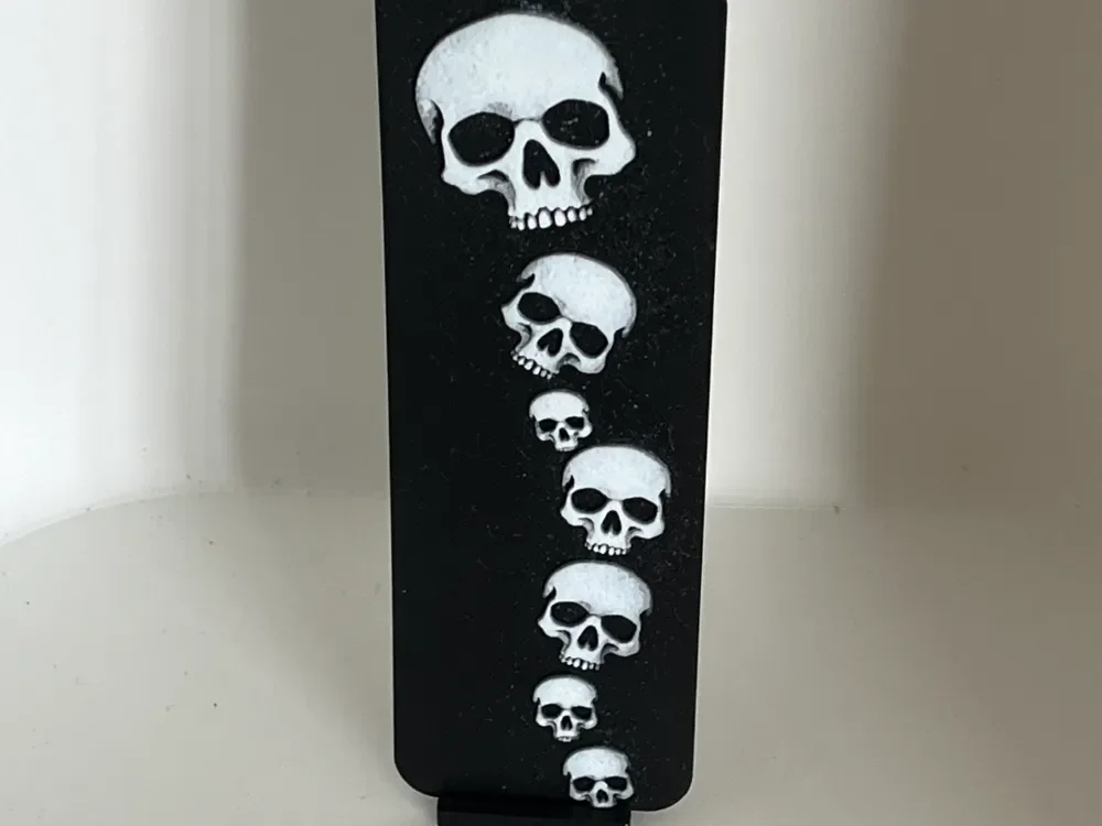 skull bookmark by Morganja HueForge model: skull bookmark by Morganja