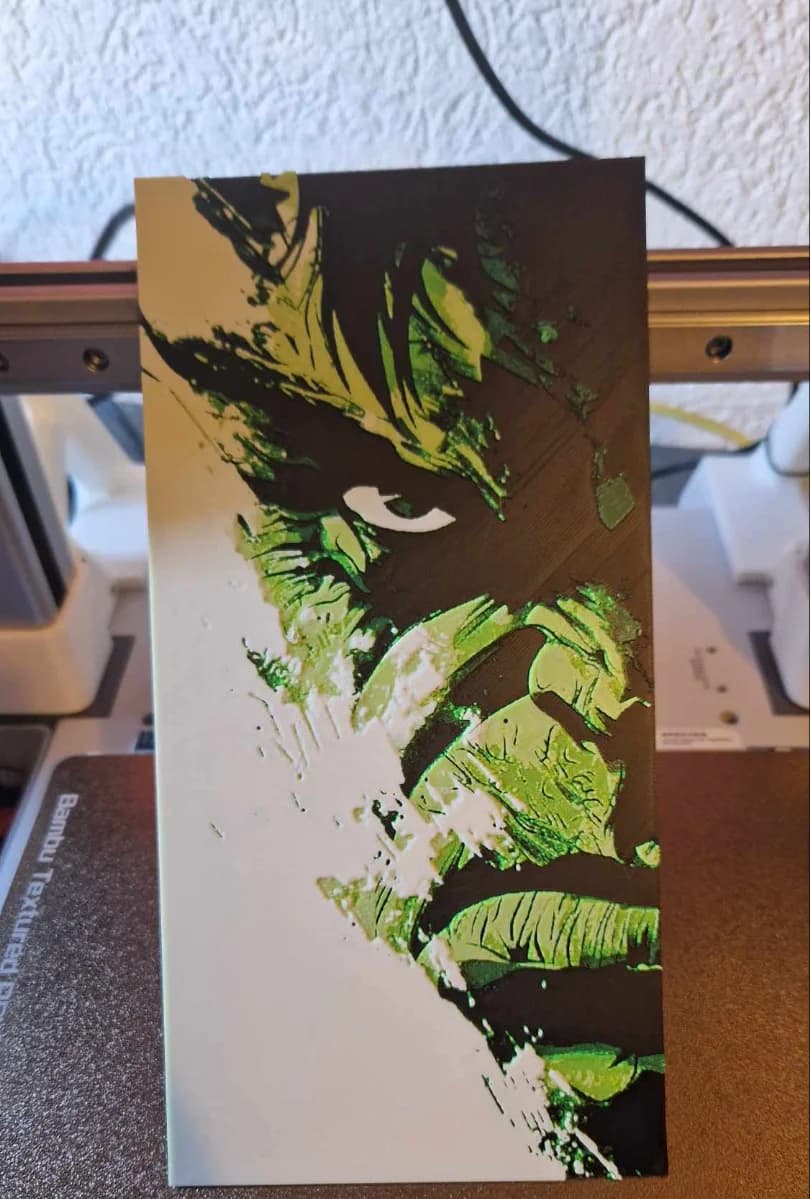 Hulk face movie Hueforge by Dakiren HueForge model: Hulk face movie Hueforge by Dakiren