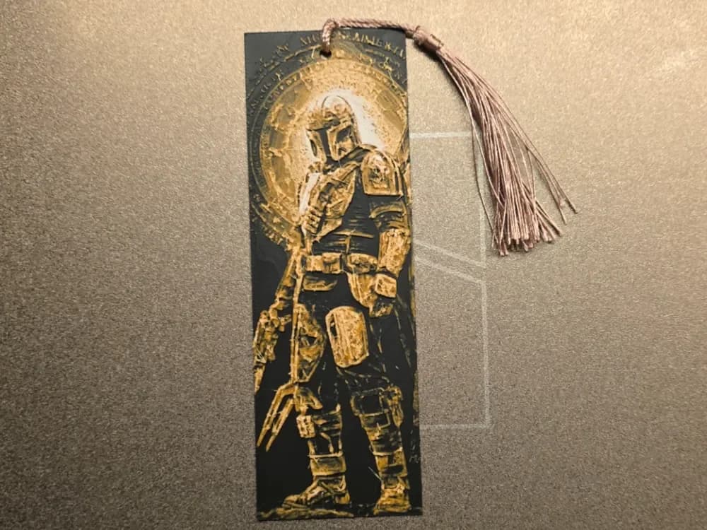 Star Wars Bookmark - Mandalorian by 3D-Mentiel HueForge model: Star Wars Bookmark - Mandalorian by 3D-Mentiel
