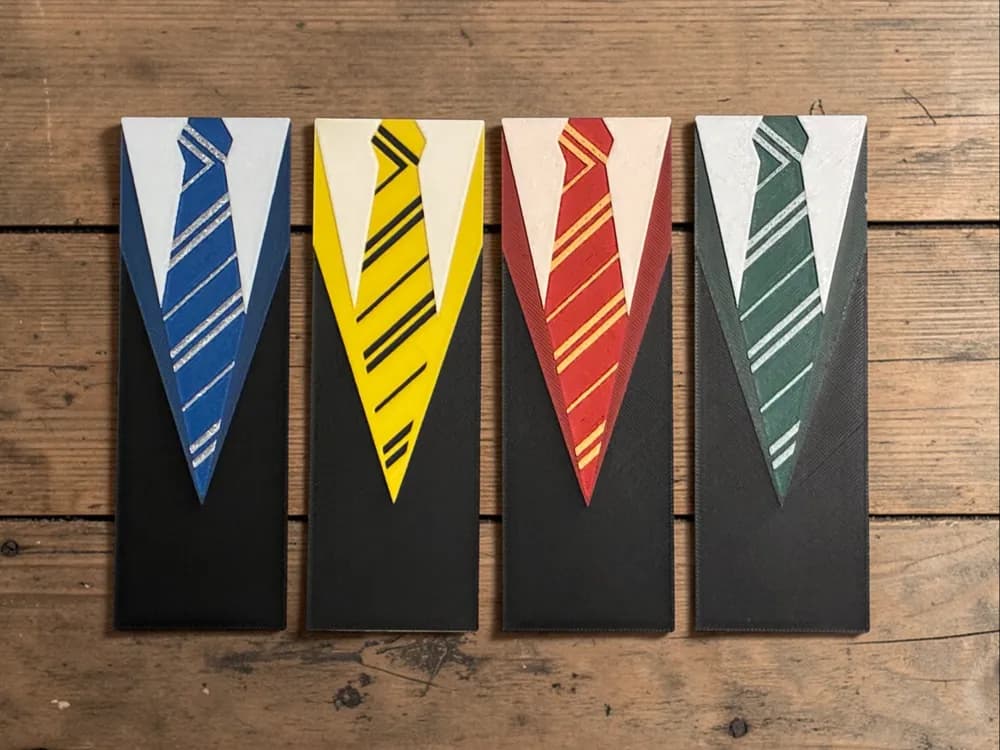 Harry Potter Hogwarts House Robe Bookmark Set by The SkyLab 3D HueForge model: Harry Potter Hogwarts House Robe Bookmark Set by The SkyLab 3D