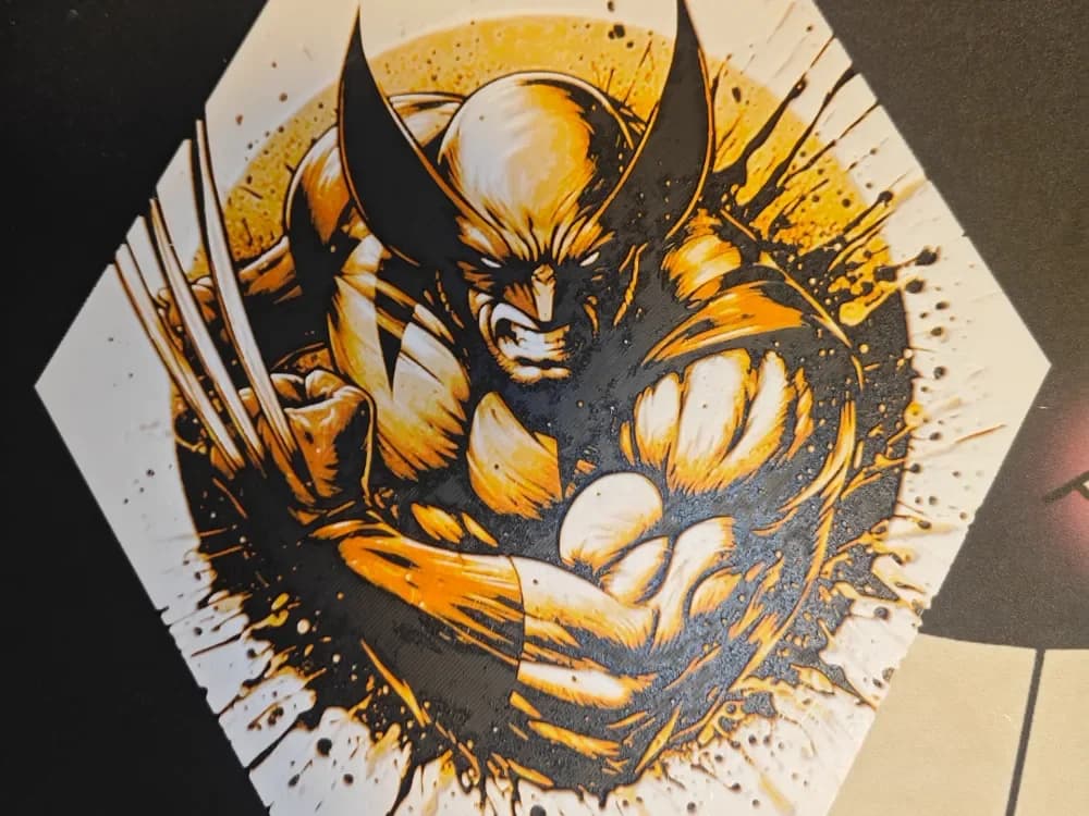 Hueforge Wolverine honeycomb mode by JGz3DMaker HueForge model: Hueforge Wolverine honeycomb mode by JGz3DMaker