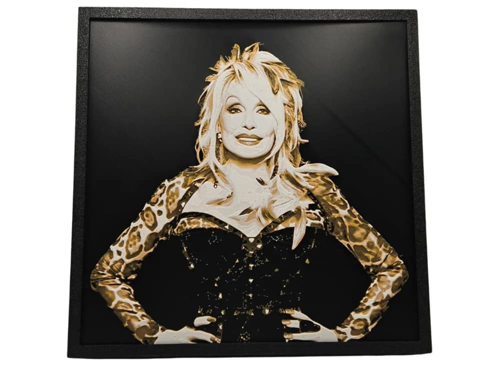 HueForge model: Dolly Parton by BusyKikiBee