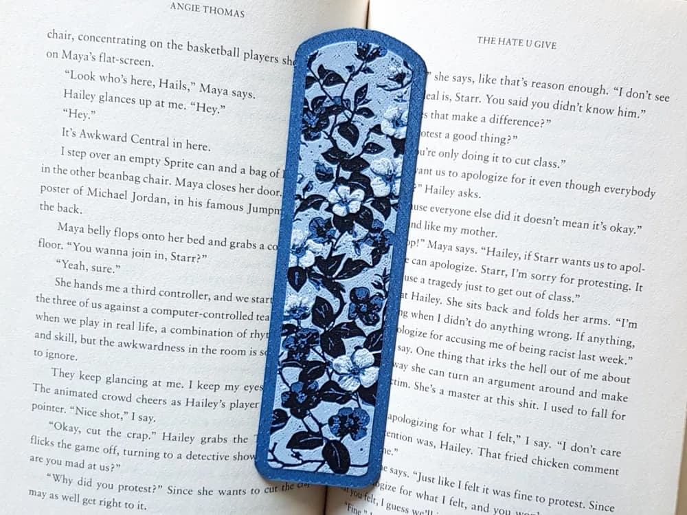 Bookmark, Flower Vine Blue by Dame Jo HueForge model: Bookmark, Flower Vine Blue by Dame Jo