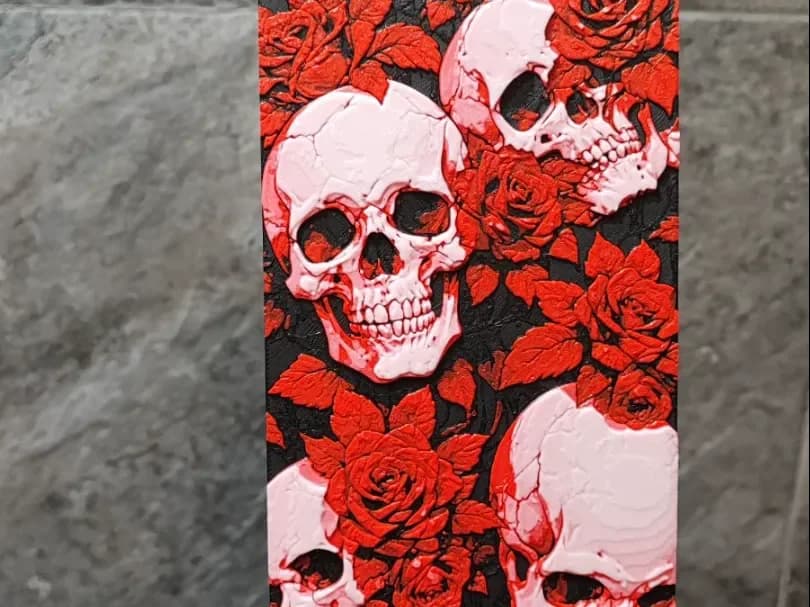 HueForge model: Skulls and Roses by Garuda3D