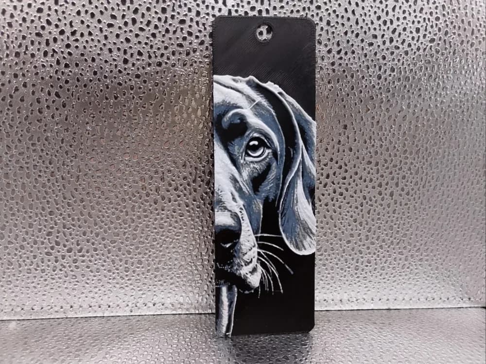 Weimaraner Bookmark – Hueforge by Borishotch Industries HueForge model: Weimaraner Bookmark – Hueforge by Borishotch Industries