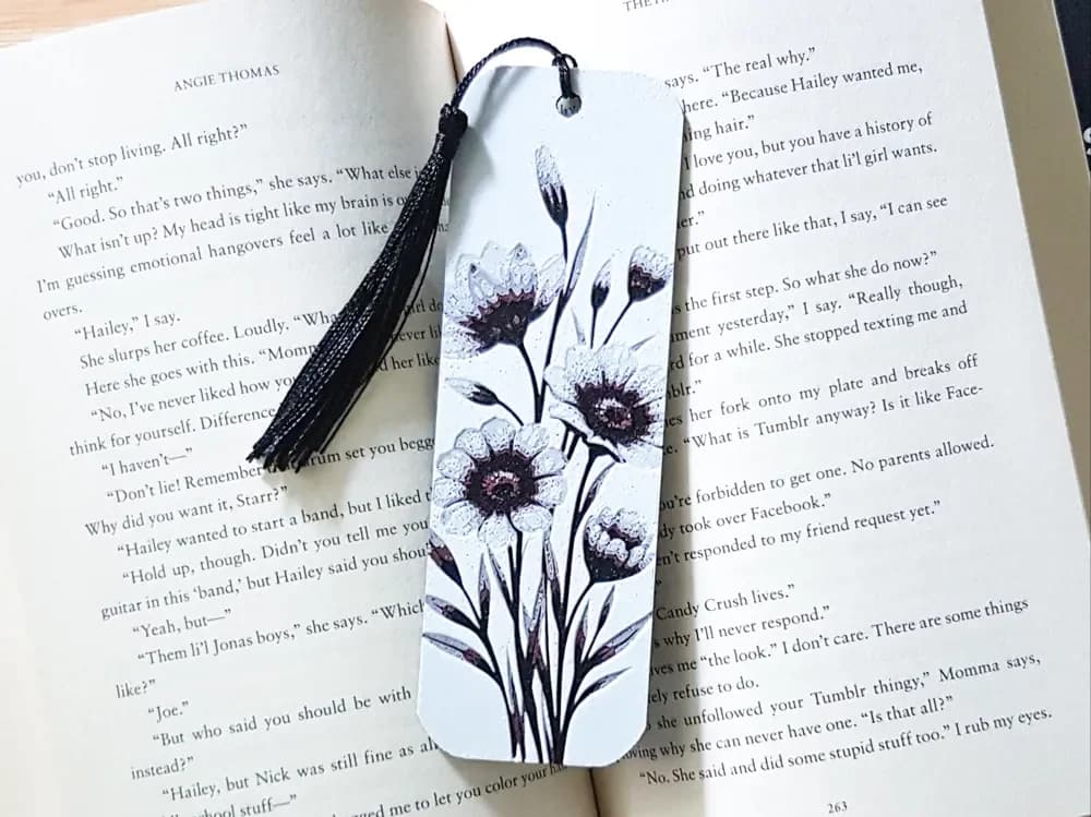 No AMS Needed. Flower Bookmark, Hueforge by Dame Jo HueForge model: No AMS Needed. Flower Bookmark, Hueforge by Dame Jo