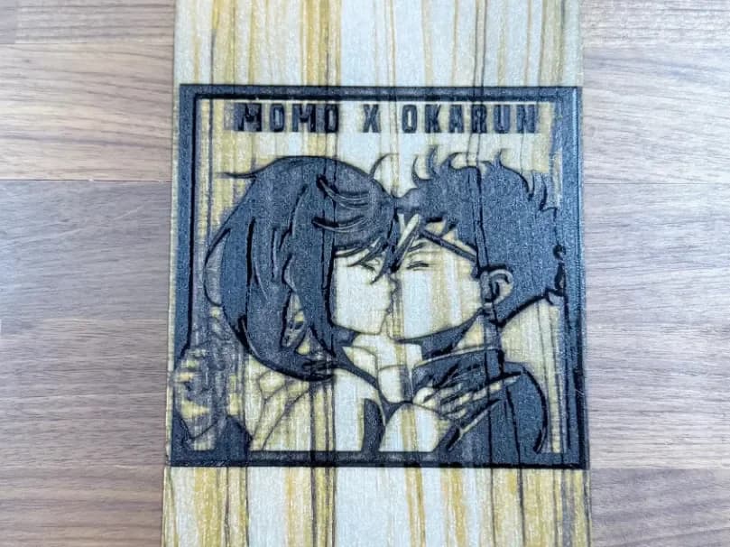 Dan da Dan - Okarun + Momo, Wood Grain Texture by Pretty Okay Prints HueForge model: Dan da Dan - Okarun + Momo, Wood Grain Texture by Pretty Okay Prints