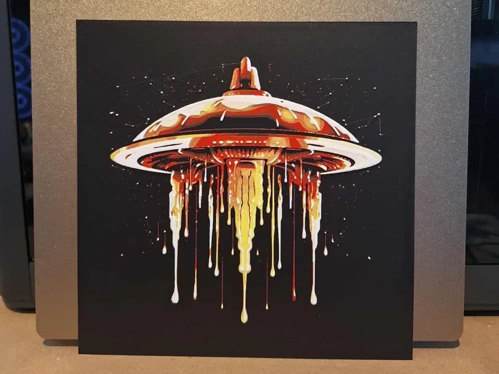 UFO - Hueforge - 4 colour by 3dGlow HueForge model: UFO - Hueforge - 4 colour by 3dGlow