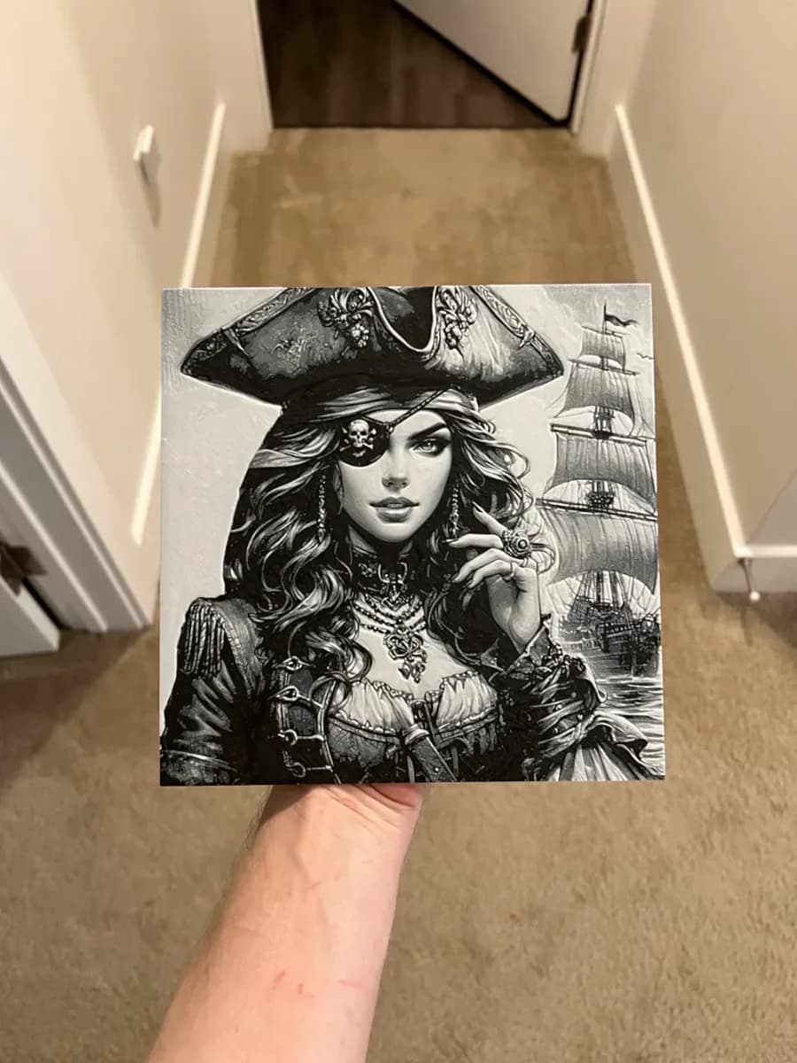 Female Pirate Art Hueforge by RP47 Designs HueForge model: Female Pirate Art Hueforge by RP47 Designs