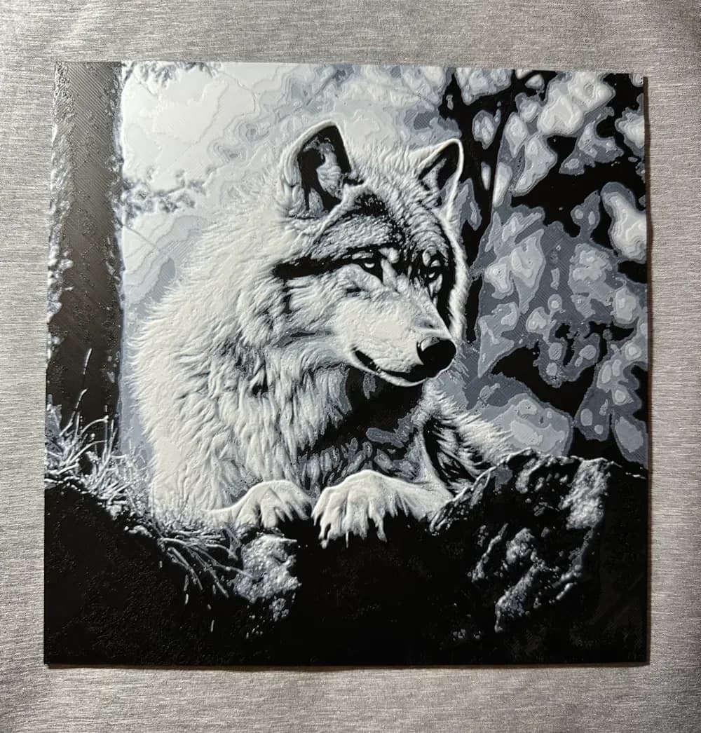 HueForge model: Wolf Hueforge, Black and White by Hey Ben