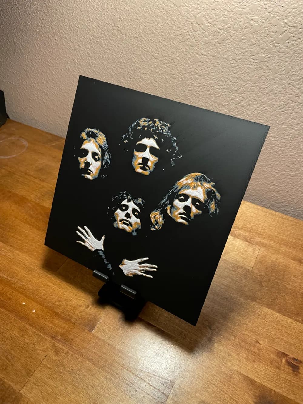 HueForge model: Hueforge - Queen II - Album Cover V2.0 by Cloudy Nostalgia