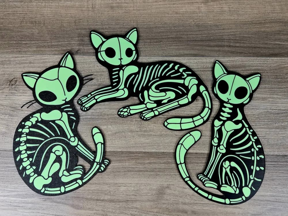 HueForge model: More Skelekittens! by BusyKikiBee