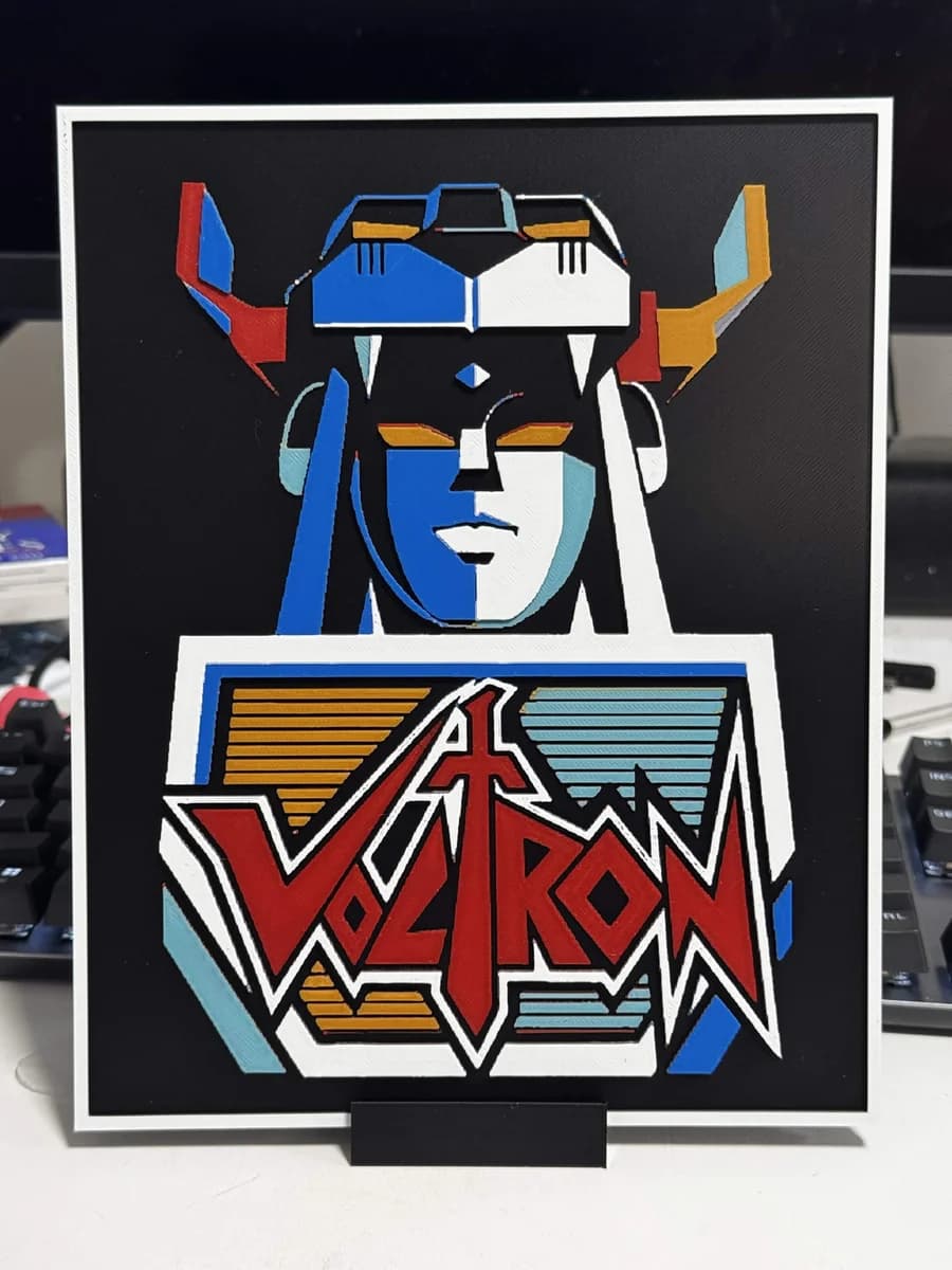 Voltron by Strata Prints HueForge model: Voltron by Strata Prints